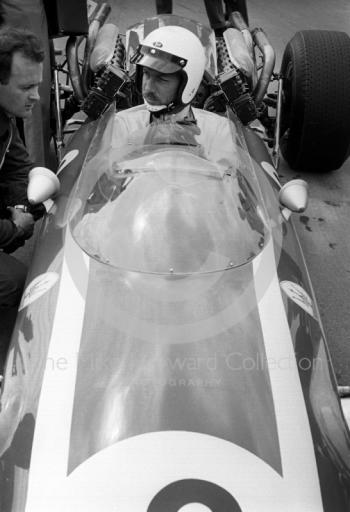 Jo Bonnier, Cooper Maserati V12, on the grid at Silverstone before the start of the 1966 International Trophy.
