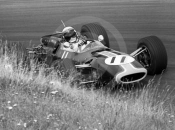 Jackie Stewart, Tyrrell Matra Ford MS7-02, Oulton Park, Guards International Gold Cup, 1967.
