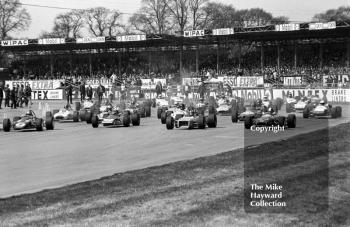 The start of the race, GKN Forgings Trophy, International Trophy meeting, Silverstone, 1971.
