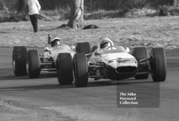 Mike Walker, Chequered Flag/Scalextric McLaren M4A, BRSCC Trophy, Formula 3, Oulton Park, 1968.
