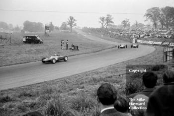 Mike Hailwood, Reg Parnell Lola Mk4 Climax, Oulton Park, 1963 Gold Cup.
