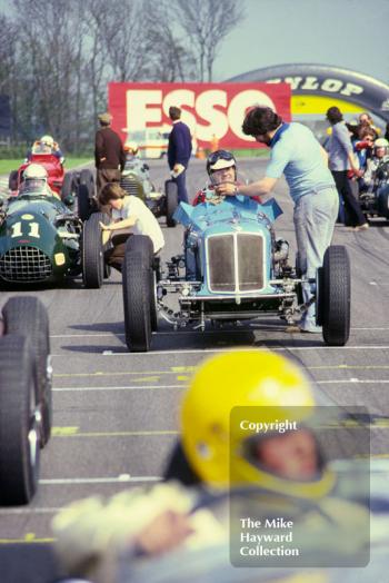 Patrick Lindsay, ERA R5B, VSCC meeting, May 1979, Donington Park.
