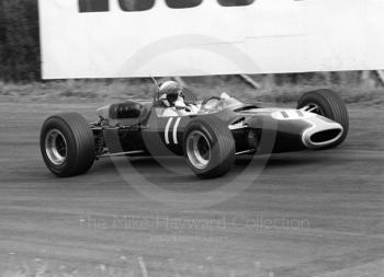 Jackie Stewart, Tyrrell Matra Ford MS7-02, exiting Esso Bend, Oulton Park, Guards International Gold Cup, 1967.
