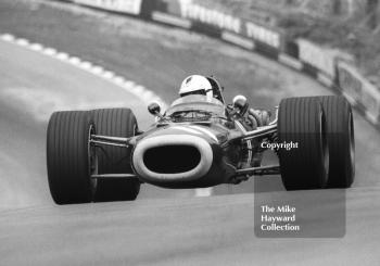 Richard Attwood, BRM P126 V12, at Druids Hairpin before retiring from the race with a holed radiator, Brands Hatch, 1968 British Grand Prix.
