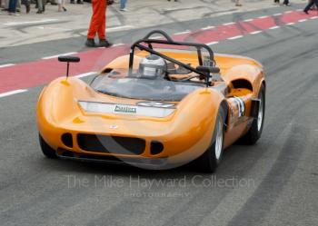 Roger Wills/Georg Kjallgren, 1965 McLaren M1B, World Sports Car Masters, Silverstone Classic 2010