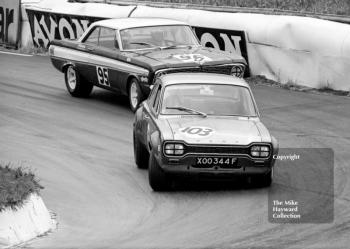 Frank Gardner, Alan Mann Ford Escort, reg no XOO 344F, and Roy Pierpoint, Ford Falcon, Mallory Park, BRSCC 4000 Guineas 1968.
