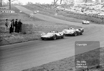 Jim Clark, Lotus 30, David Hobbs, Lola T70, Bruce McLaren, McLaren Elva Oldsmobile, 1965 Tourist Trophy, Oulton Park.
