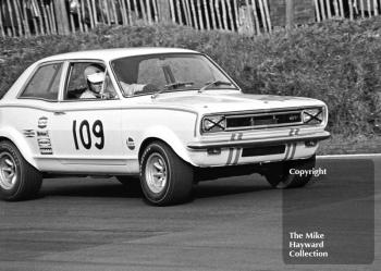 Gerry Marshall, Shaw & Kilburn Ltd Vauxhall Viva GT, Guards Trophy Touring Car Race, Race of Champions meeting, Brands Hatch, 1970.
