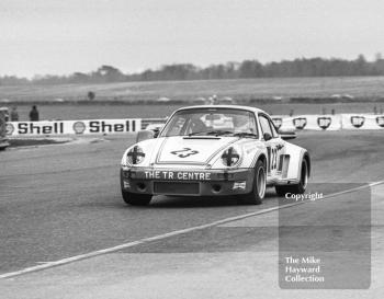 Mike Franey, Porsche Carrera, Philips Car Radio Ferrari/Porsche race, F2 International meeting, Thruxton, 1977.
