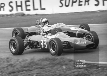 Morris Nunn, Lotus 41, and Peter Gaydon, Special Motor Racing Team Brabham BT18, Oulton Park, BRSCC Â£1000 1967.
