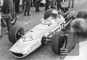 Bruce McLaren tries the McLaren BRM of Jo Bonnier during practice for the 1968 British Grand Prix at Brands Hatch.
