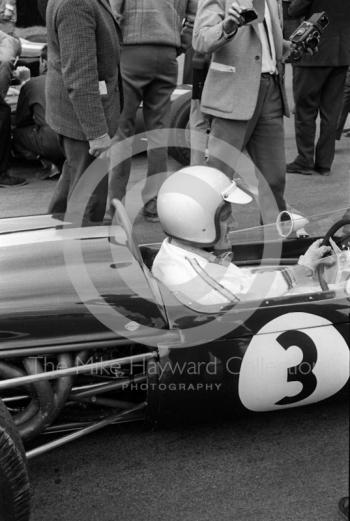 Denny Hulme, Brabham Climax BT11, Silverstone International Trophy, 1966.
