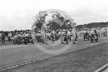 Solo riders leave the grid, Donington Park 1980.