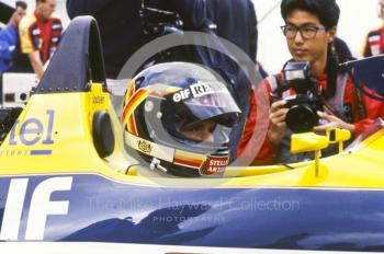 Thierry Boutsen, Williams FW12C, in the pits, British Grand Prix, Silverstone, 1989.
