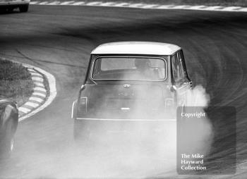 Steve Neal, Cooper Car Company Mini Cooper S, Brands Hatch, Grand Prix meeting 1968.
