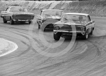 Roy Pierpoint, Brian Muir and David Hobbs, Ford Falcons, Thruxton Easter Monday meeting 1968.
