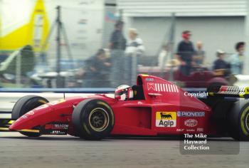 Jean Alesi, Ferrari 412T2, Silverstone, British Grand Prix 1995.
