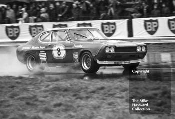 Brian Muir, Wiggins Teape Ford Capri, Oulton Park, John Player Formula 2 1972.
