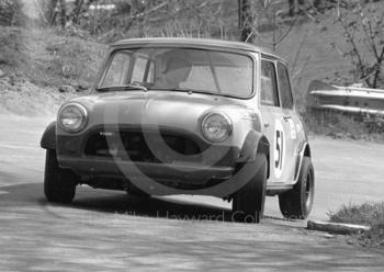 A Hutcheon, Mini Cooper S, 39th National Open meeting, Prescott Hill Climb, 1970.