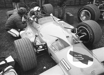 Bruce McLaren, McLaren M7B V8, Brands Hatch, 1969 Race of Champions.
