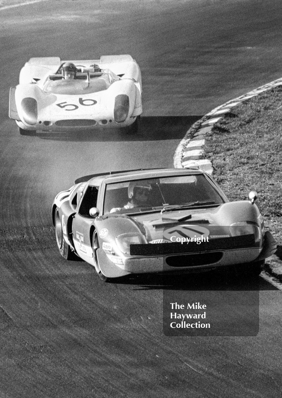 John Miles/Brian Muir, Gold Leaf Team Lotus Europa 62, and Hans Herrmann/Rolf Stommelen, Porsche 908, Brands Hatch, BOAC 500 1969.
