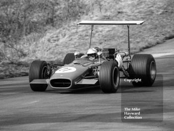 Mike Hailwood, Paul Hawkins Racing Lola T142/SL142/40 Chevrolet V8 - retired with driveshaft failure - Guards F5000 Championship, Oulton Park, April 1969.
