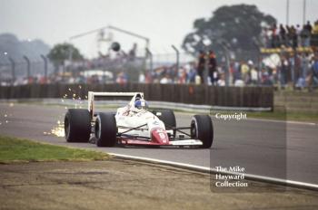 Derek Warwick, Arrows A11, Cosworth V8, British Grand Prix, Silverstone, 1989.
