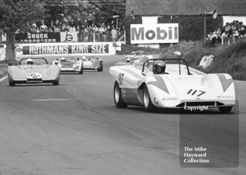 Garo Nigogosian, DRW 9S, and Chris Lee, Sturdgess SL2, Tarmac F100 Championship Mallory Park, May, 1971
