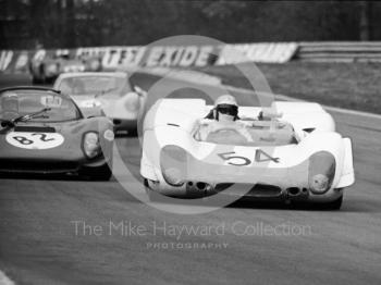 Gerhard Mitter/Udo Schutz, Porsche 908, and Alain de Cadenet/Tony Beeson, Ferrari Dino 206S, Brands Hatch, BOAC 500 1969.
