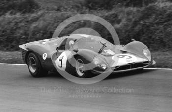 David Piper/Richard Attwood, Ferrari 412P #0854, Brands Hatch, BOAC 500 1967.
