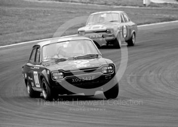 John Fitzpatrick, Broadspeed Ford Escort, reg no XOO 342F, Roger Taylor, Ford Escort, XTW 378F, at South Bank Bend, British Saloon Car Championship race, 1968 Grand Prix meeting, Brands Hatch.
