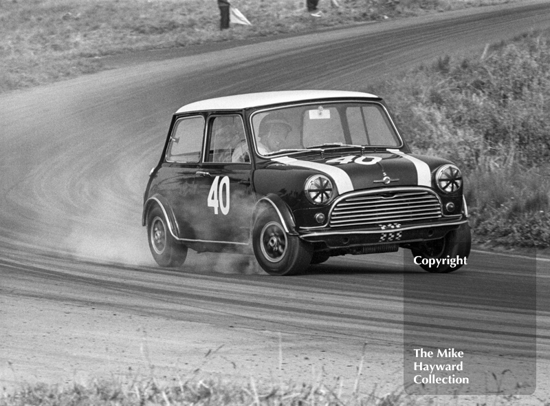John Rhodes, Cooper Car Company Mini Cooper S, Oulton Park Gold Cup meeting 1967.Â 
