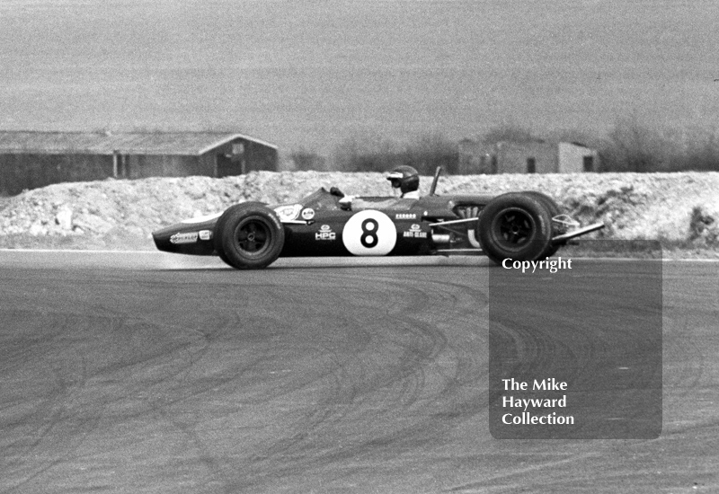 Jochen Rindt, Brabham BT23C,Â spins at the chicane, Thruxton, Easter Monday 1968.