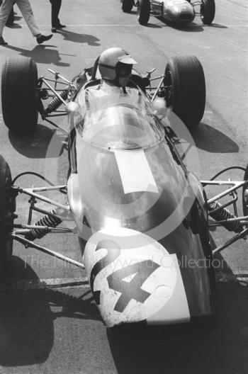 Piers Courage, Charles Lucas Lotus 41, Silverstone International Trophy 1966.
