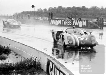 Claude Bourgoignie, VDS Racing Team Alfa Romeo T33/2, followed by David Piper, Lola, T70, Martini International, Silverstone, 1969.
