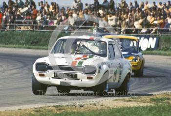 David Mathews, Broadspeed Ford Escort, GKN Transmissions Trophy, International Trophy meeting, Silverstone, 1971.
