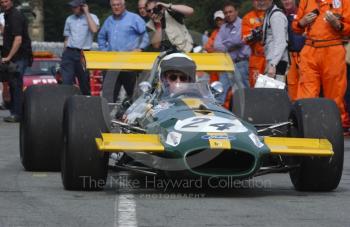 Jack Brabham demonstrates a 1969 Brabham BT26, Oulton Park Gold Cup meeting, 2002.