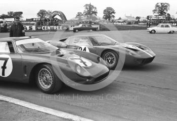 Paul Hawkins, Epstein Enterprises Ferrari, and Eric Liddell, J Cuthbert Ford GT40, Silverstone International Trophy meeting 1966.
