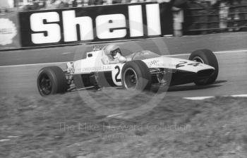 Mike Walker, Chequered Flag/Scalextric McLaren M4A, at Lodge Corner, BRSCC Trophy, Formula 3, Oulton Park, 1968.
