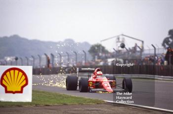 Nigel Mansell sparking, Ferrari 640 V12, British Grand Prix, Silverstone, 1989.
