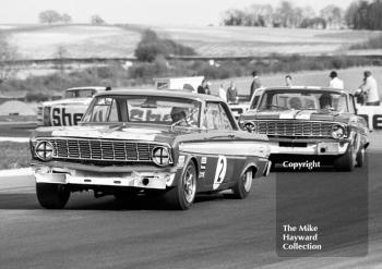 Brian Muir, Malcolm Gartlan Ford Falcon, and Roy Pierpoint, WJ Shaw Ford Falcon, Thruxton Easter Monday meeting 1969.
