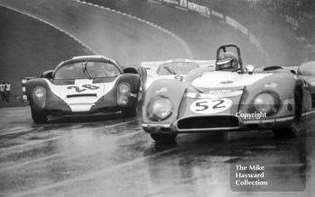 Henri Pescarolo/Johnny Servoz-Gavin, Matra Simca M650, Paul Vestey/Roy Pike, Porsche 910, followed by Jo SIffert, Brian Redman, Porsche 917, Brands Hatch BOAC 1000k 1970.
