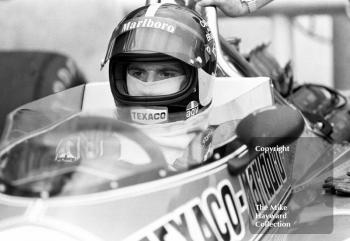 Emerson Fittipaldi, Texaco McLaren M23, Brands Hatch, British Grand Prix 1974.
