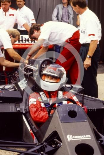 Stefan Johansson, Marlboro McLaren MP4-3, British Grand Prix, Silverstone, 1987
