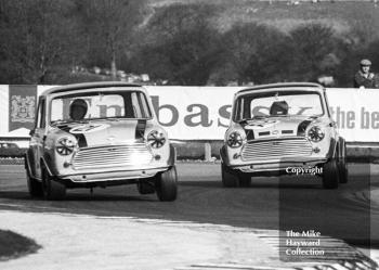 Gordon Spice, Britax Cooper Downton Mini Cooper S, and Steve Neal, Britax Cooper Downton Mini Cooper S, Thruxton Easter Monday meeting 1969.
