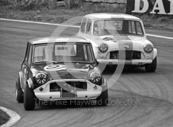 R Baldwin, Mini Cooper S, and Davy Muter, Mini Cooper S Special Saloon Car Race, Peco Trophy meeting, Oulton Park, 1968
