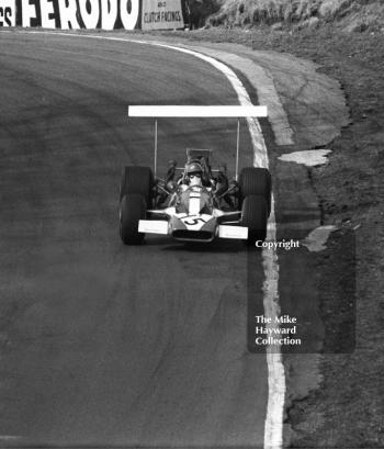 David Hobbs, TS Research and Development Surtees TS5/003 Chevrolet V8 - fastest in practice, 2nd in race - at Deer Leap, F5000 Guards Trophy, Oulton Park, April 1969.
