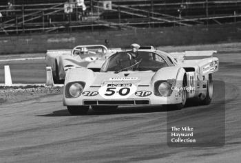 Willie Green, JCB Ferrari 512M, Silverstone, Super Sports 200 1972.
