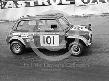 Geoff Wood, British Vita Racing Vita Mini, Hepolite Glacier Saloon Race, Mallory Park, 1971
