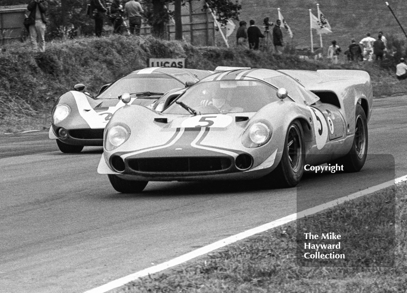 Mike de 'Udy, Lola T70 Mk3, and John Surtees/David Hobbs, Lola T70 Mk3, Brands Hatch, BOAC 500 1967.